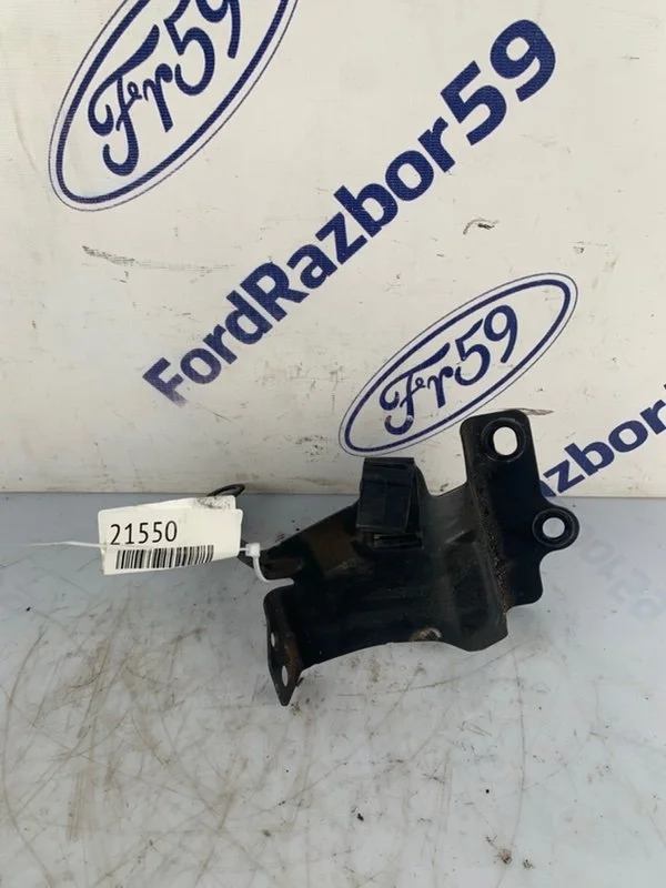 Кронштейн бачка гидроусилителя Ford Focus 2 2009 1344960 CB4 1.6 (SHDA)