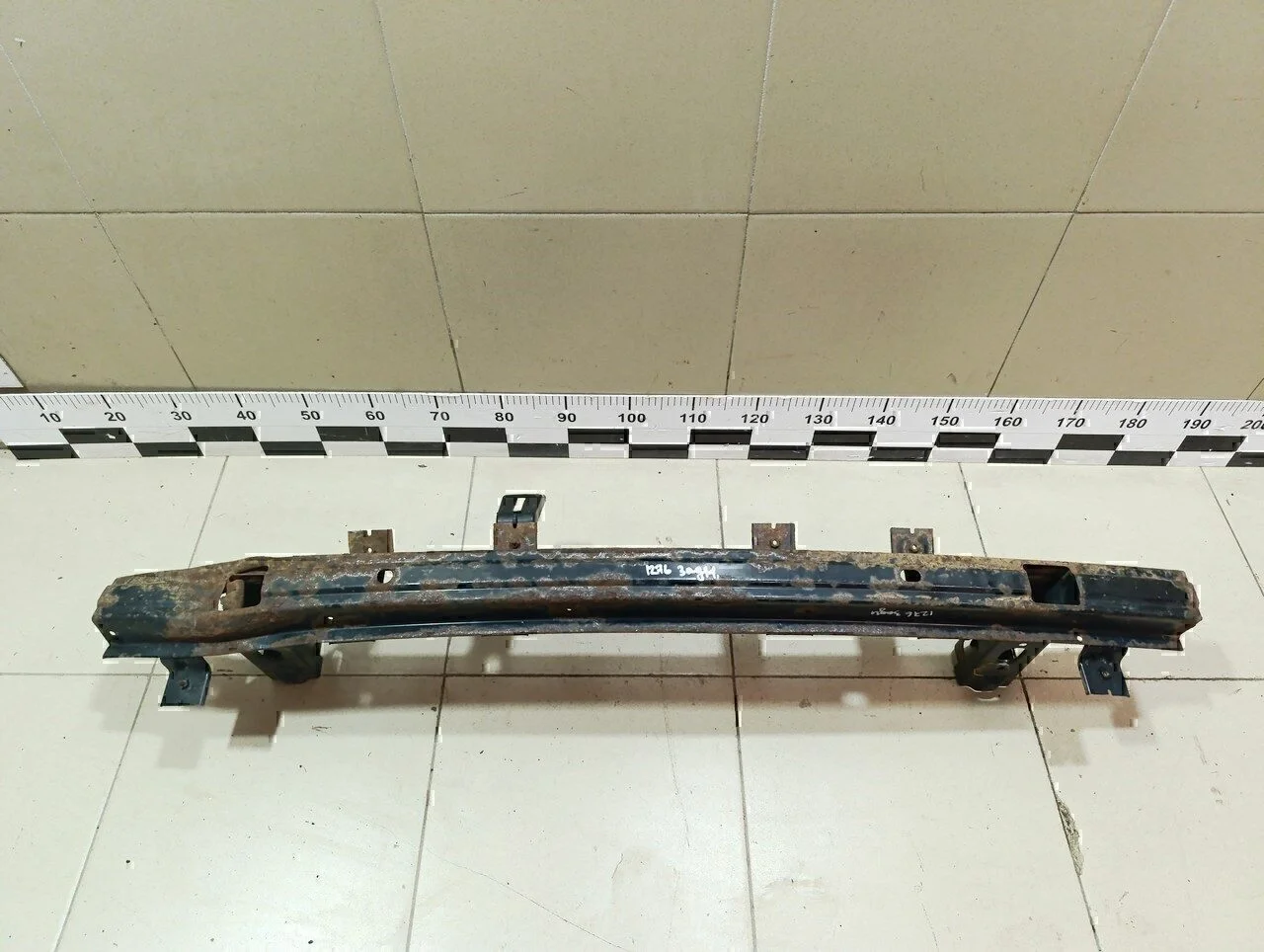 Усилитель заднего бампера Tucson 2004-2010