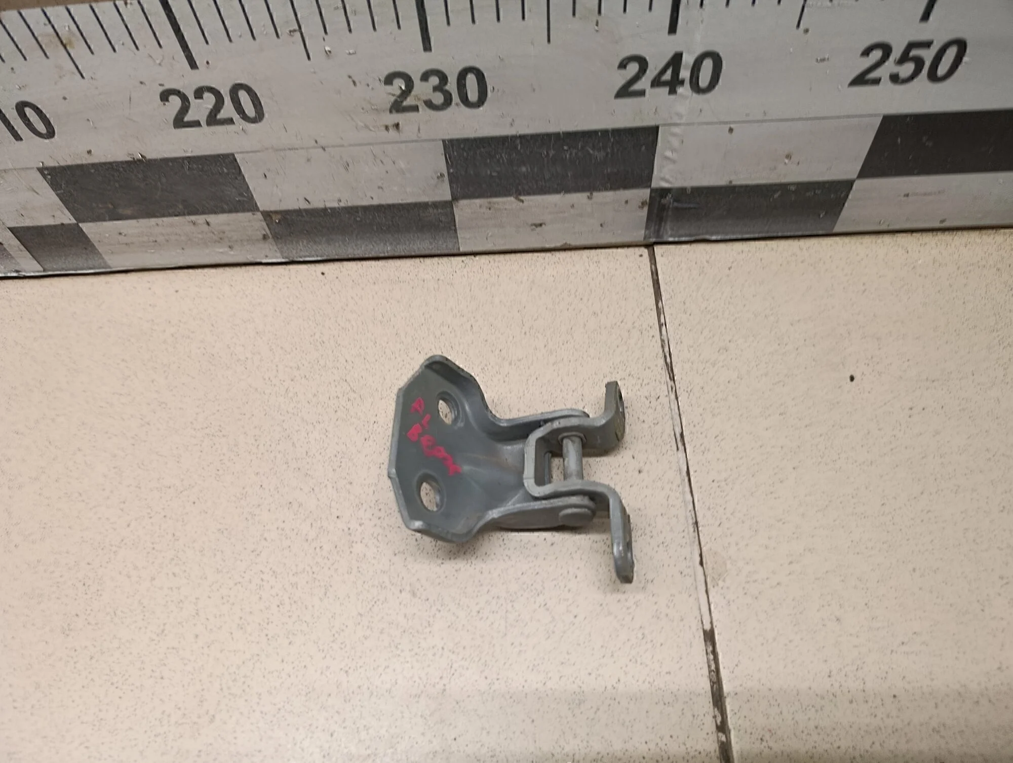 Петля двери передней Forester (S11) 2002-2007