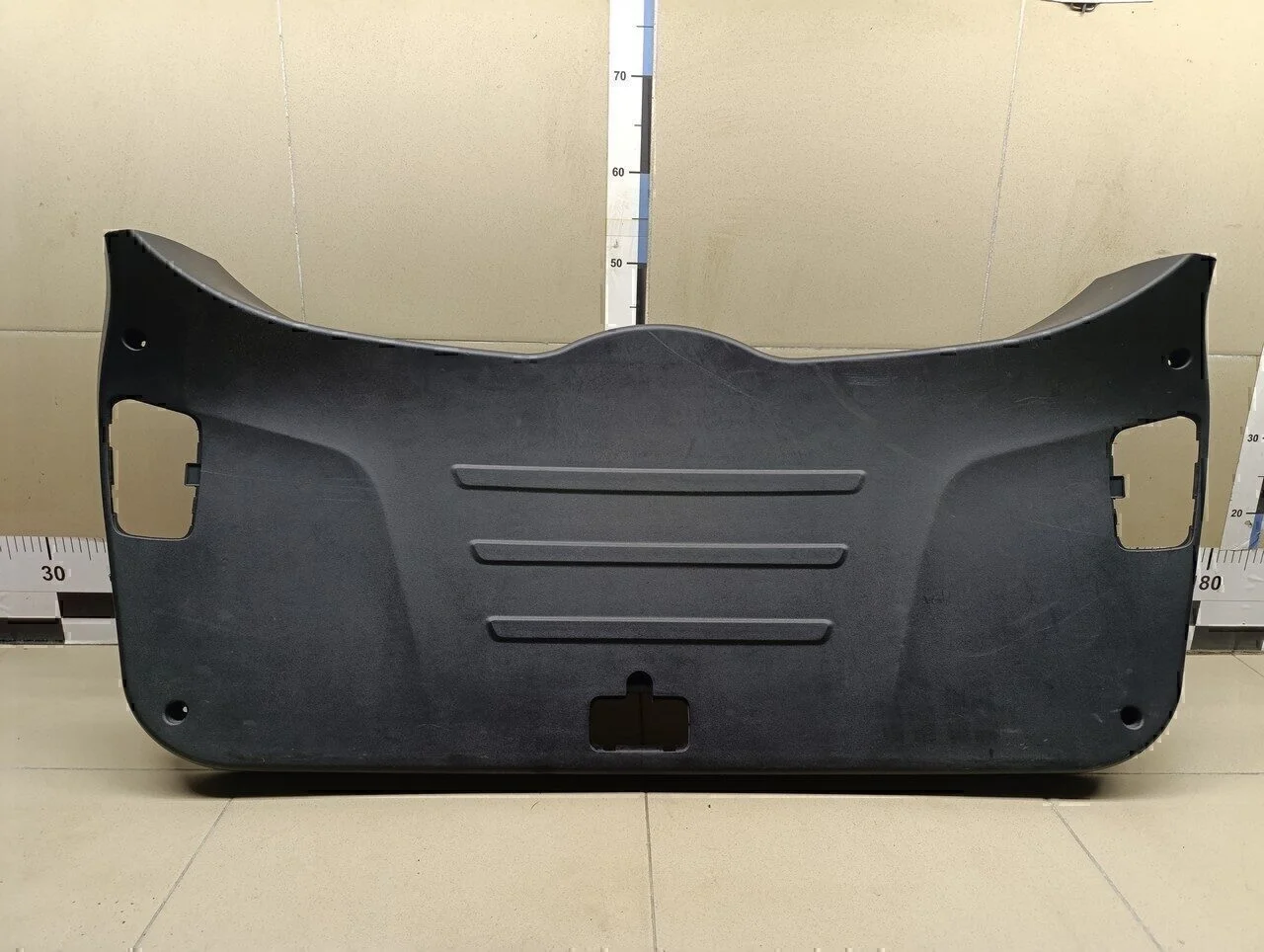 Обшивка двери багажника ix35/Tucson 2010-2015
