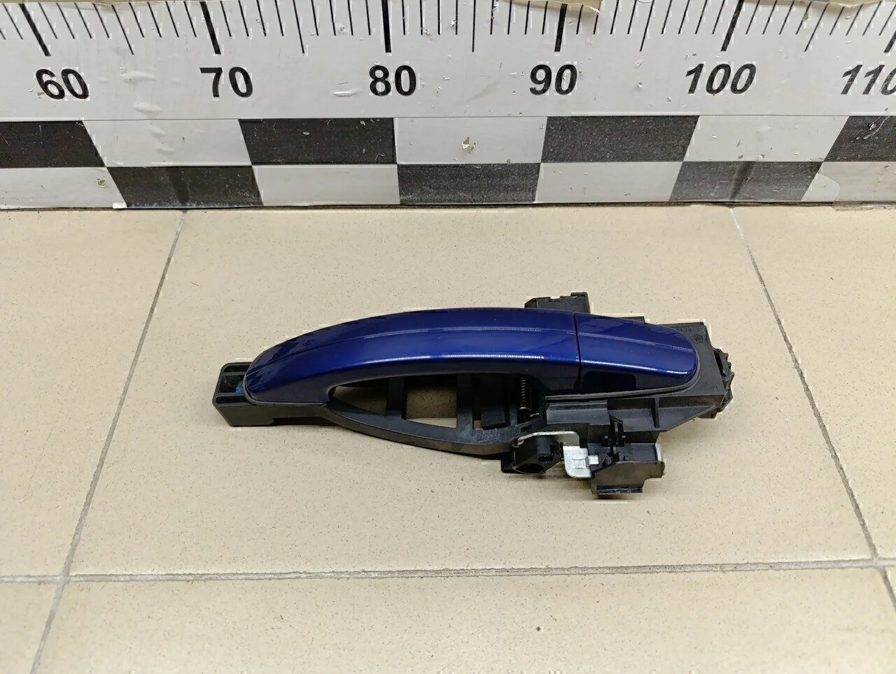 Ручка двери задней наружная правая Kuga 2012>