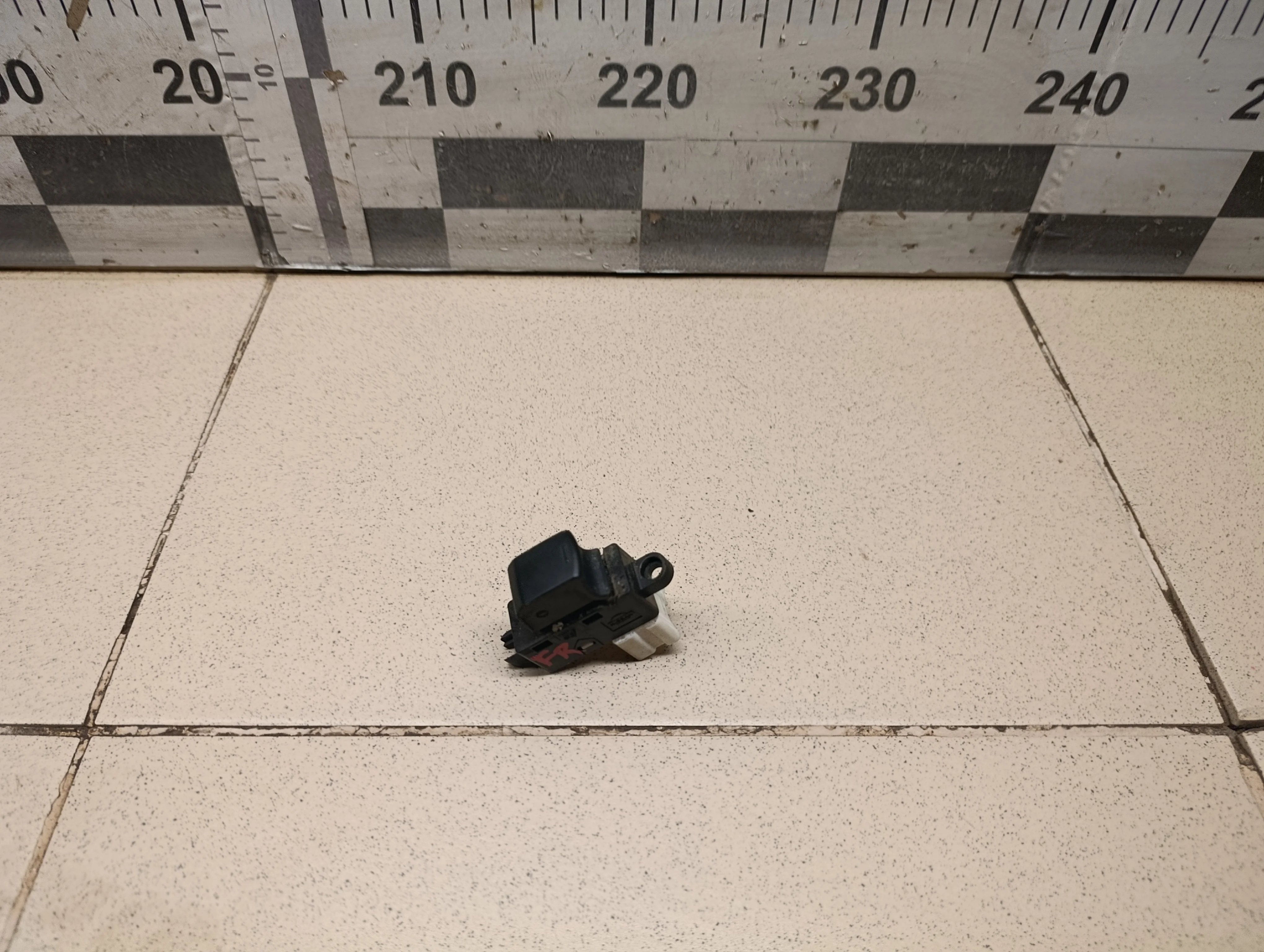 Кнопка стеклоподъемника Forester (S12) 2008-2012