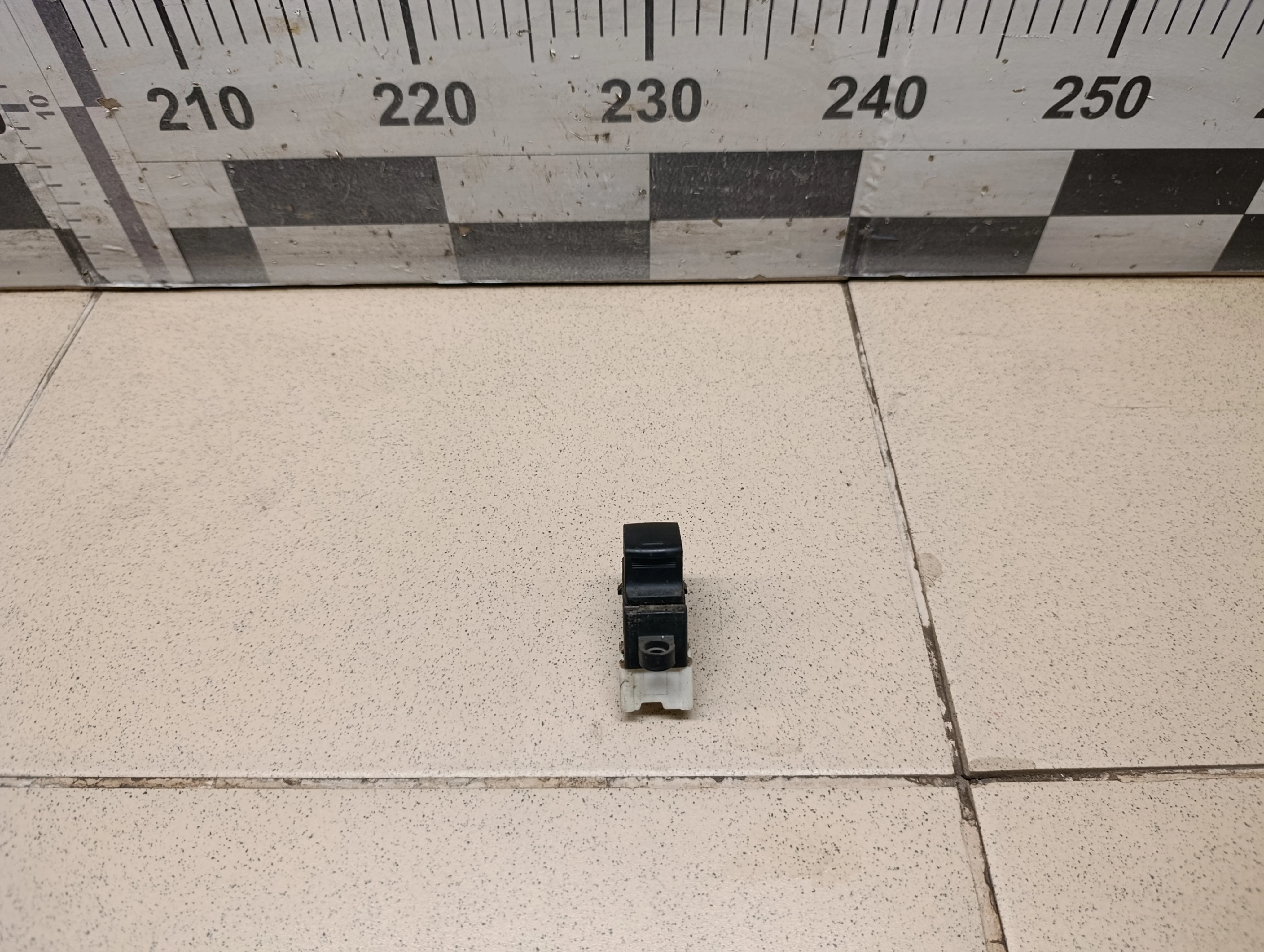 Кнопка стеклоподъемника Forester (S12) 2008-2012