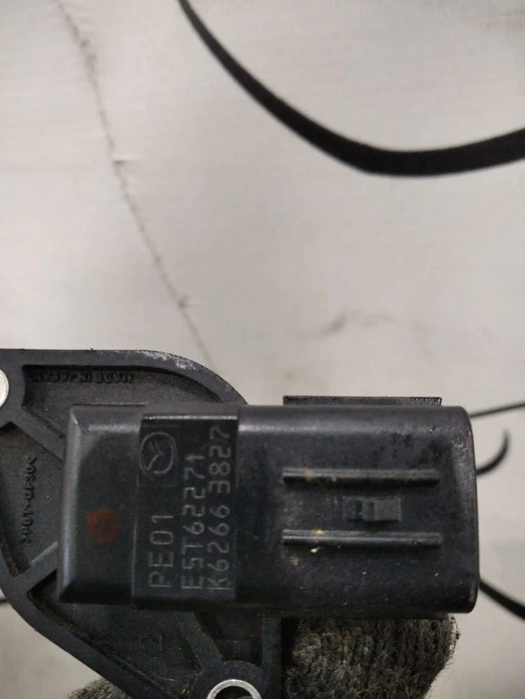 РАСХОДОМЕР MAZDA PE0113215