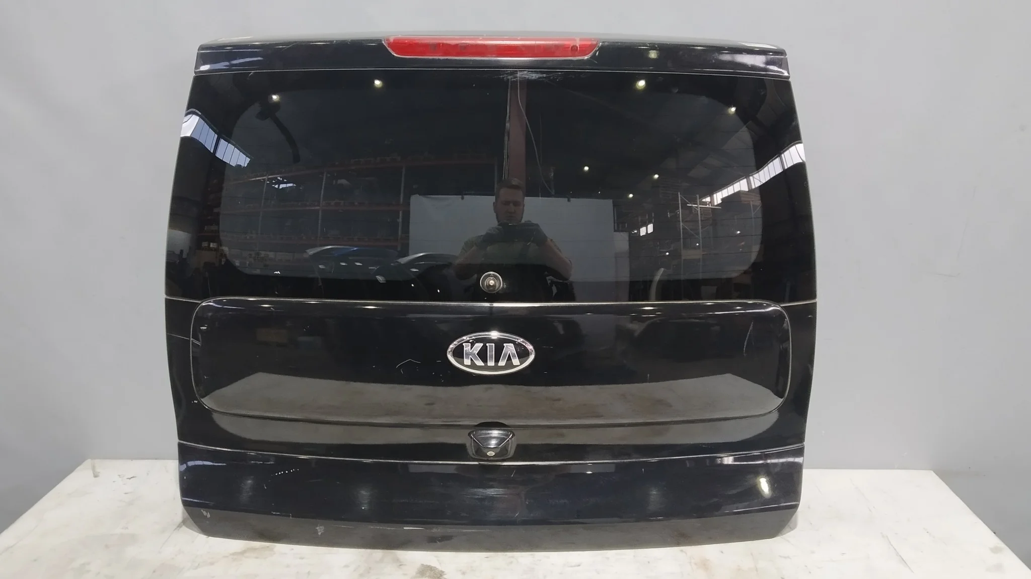 ДВЕРЬ ЗАДНЯЯ KIA SOUL 73700B2000 черный DY137