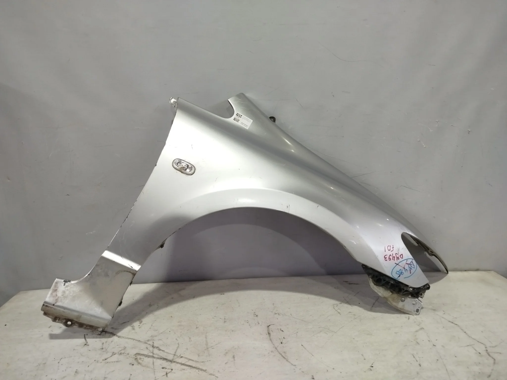 КРЫЛО HONDA CIVIC CIVIC HYBRID FD1 FD2 FD3 FD7 60211SNBJ00ZZ ПЕРЕДНЕЕ ПРАВОЕ серебро DY493