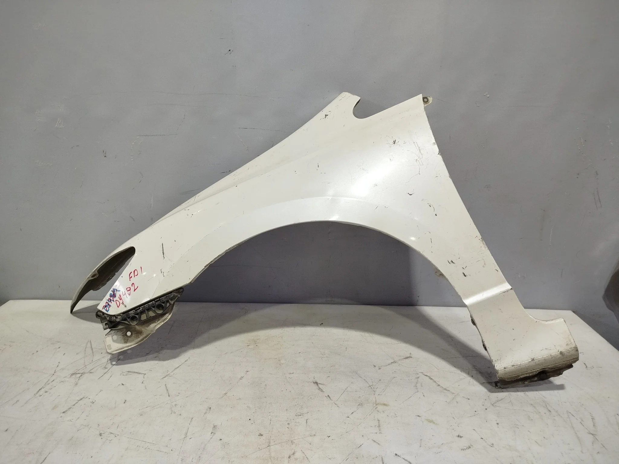 КРЫЛО HONDA CIVIC CIVIC HYBRID FD1 FD2 FD3 FD7 60261SNBJ00ZZ ПЕРЕДНЕЕ ЛЕВОЕ белый DY492