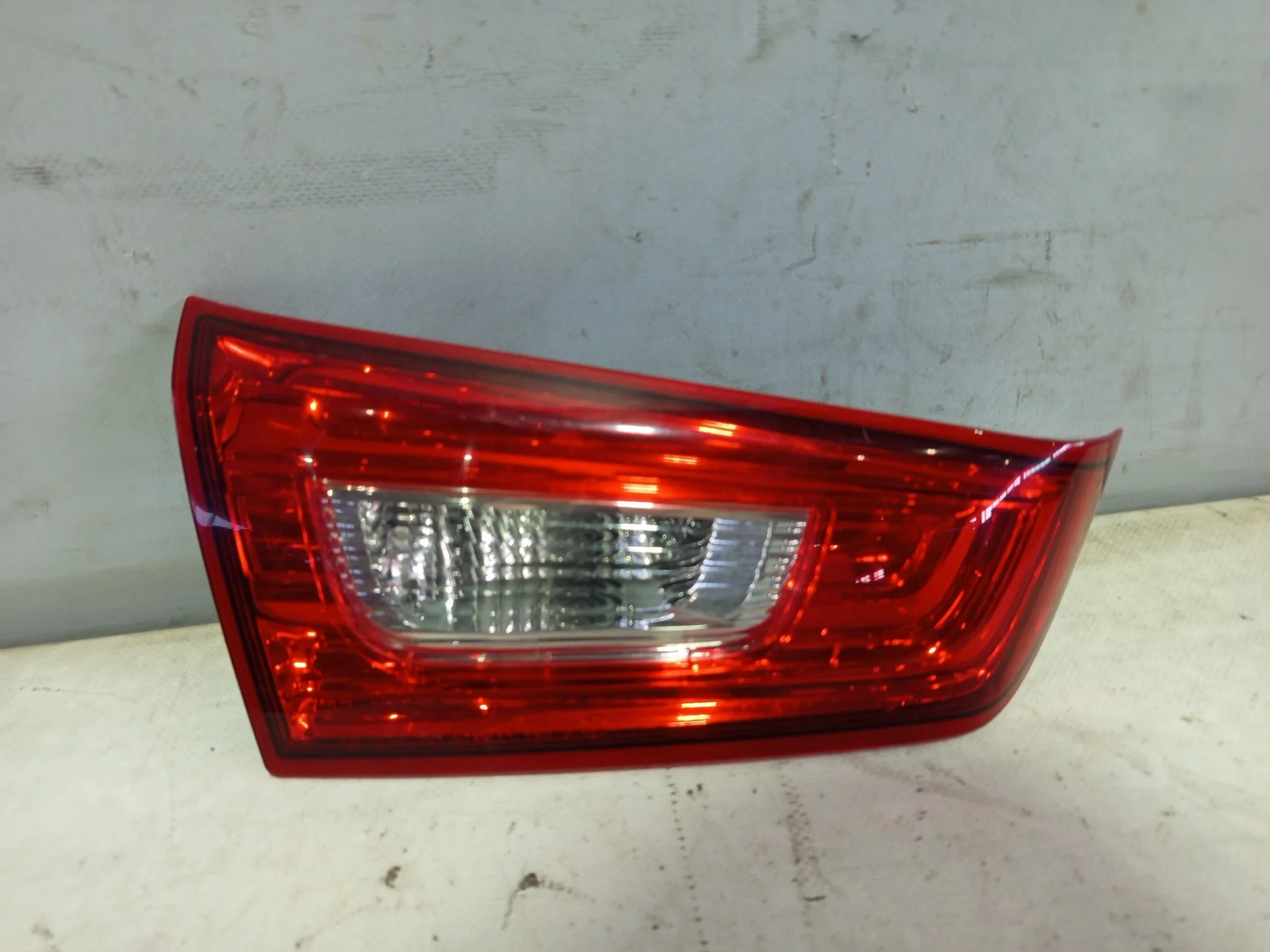 ФАЛЬШПАНЕЛЬ MITSUBISHI ЛЕВО 8336A087 S3836