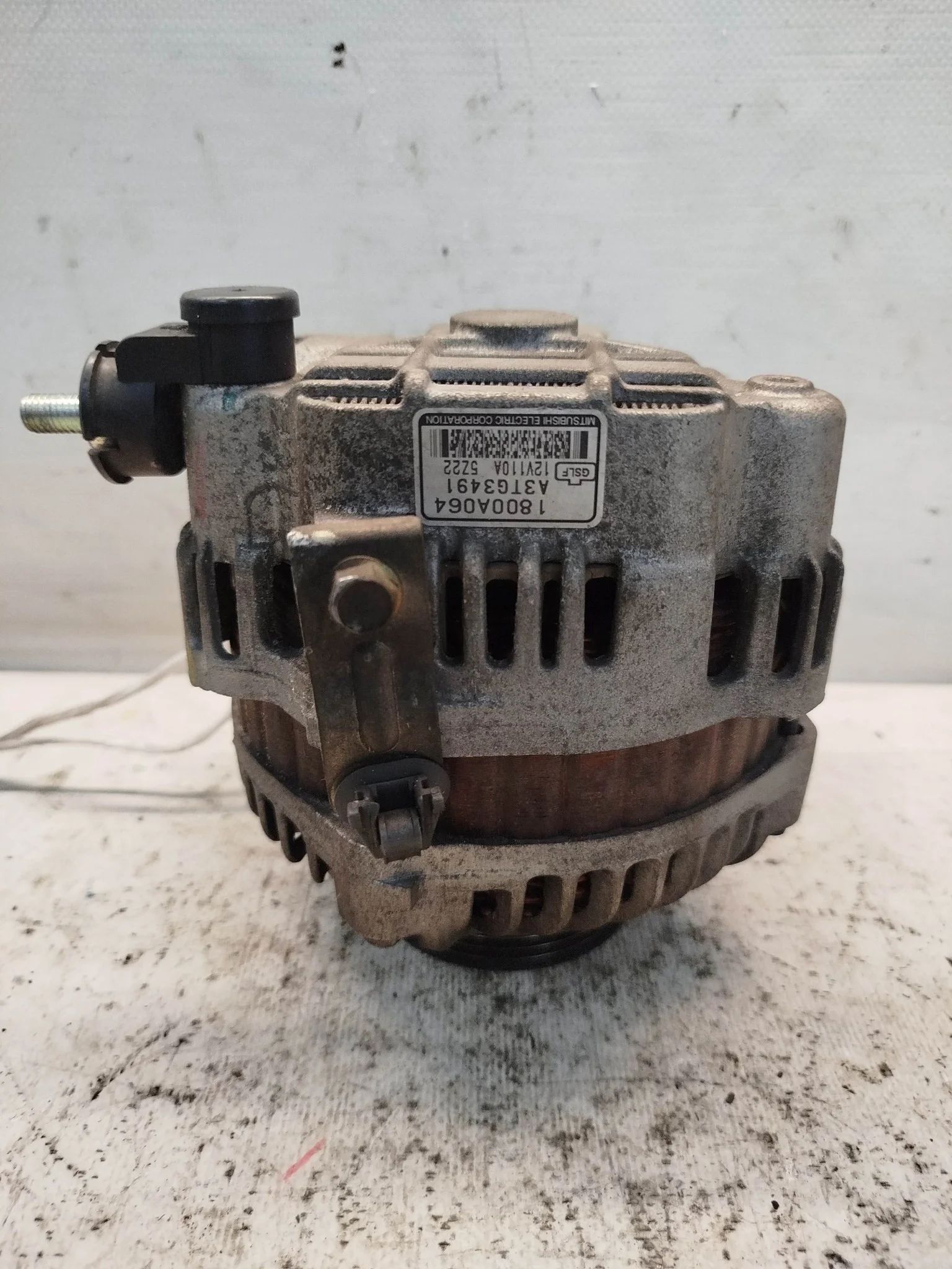 ГЕНЕРАТОР MITSUBISHI 1800A064 D4209