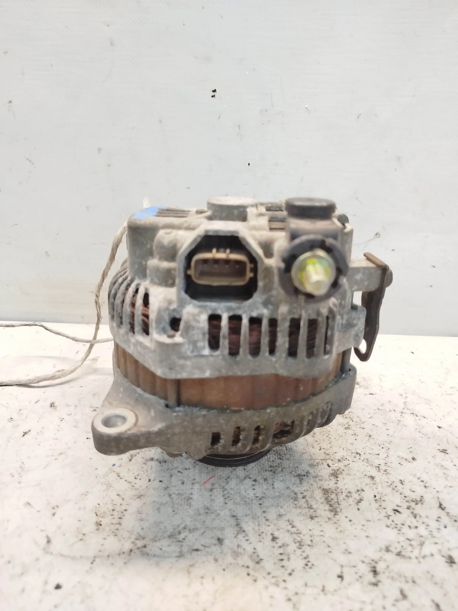 ГЕНЕРАТОР MITSUBISHI 1800A064 D4208