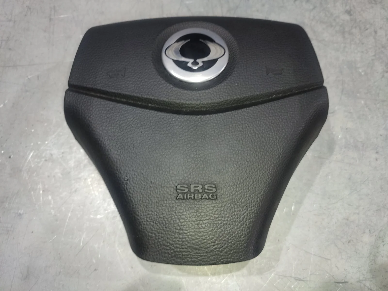 Подушка безопасности airbag водителя SsangYong Actyon 2014 C200