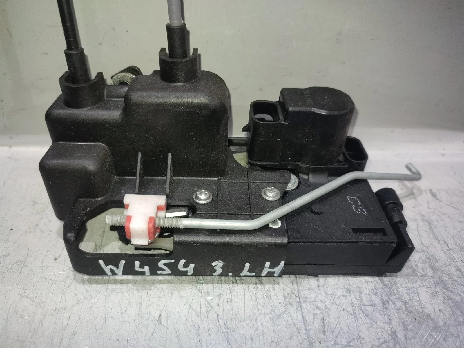 Замок двери SsangYong Actyon 2014 C200