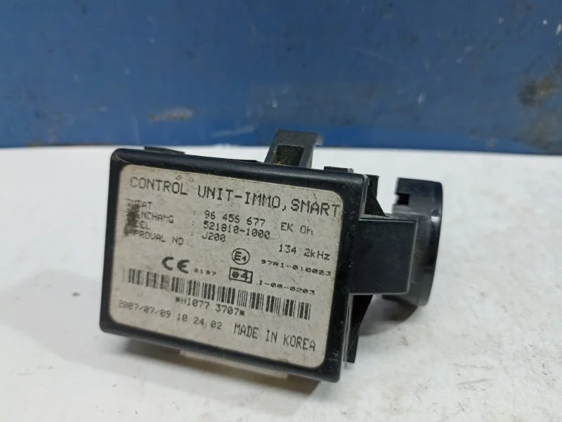 Блок иммобилайзера Chevrolet Lacetti 2012 96456677 J200