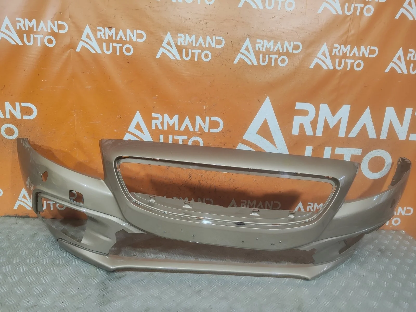 Бампер Volvo V40 Cross Country 2016-2019