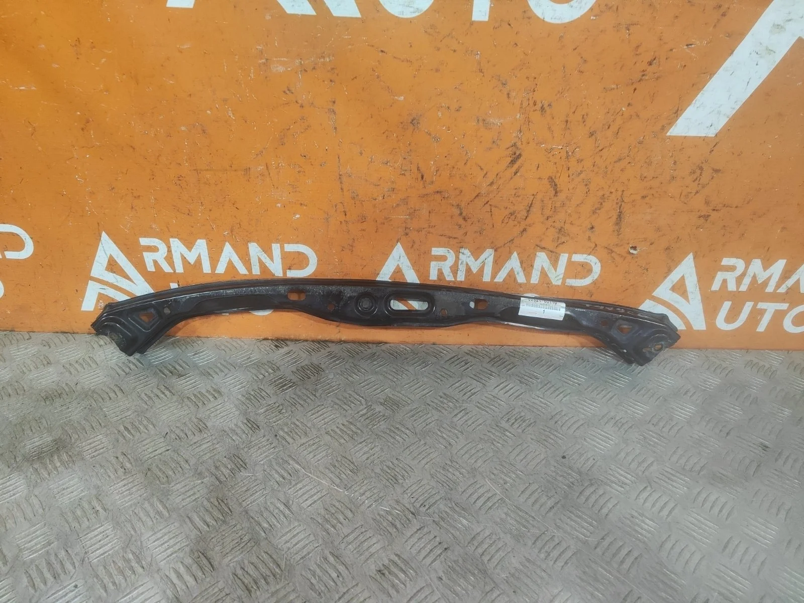 Панель передняя (суппорт радиатора) верхняя Toyota Land Cruiser Prado 2009-2013 150