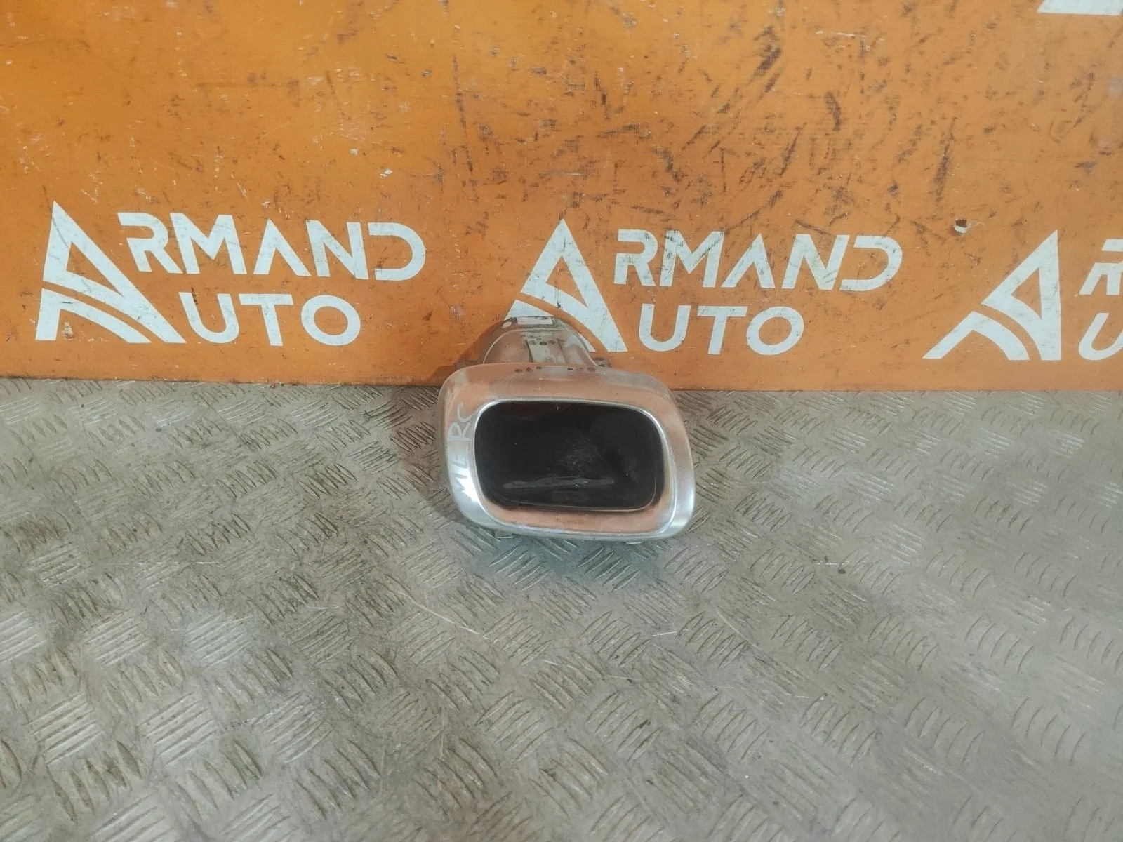 Насадка глушителя Mercedes GLA-Class 2013-2020 X156