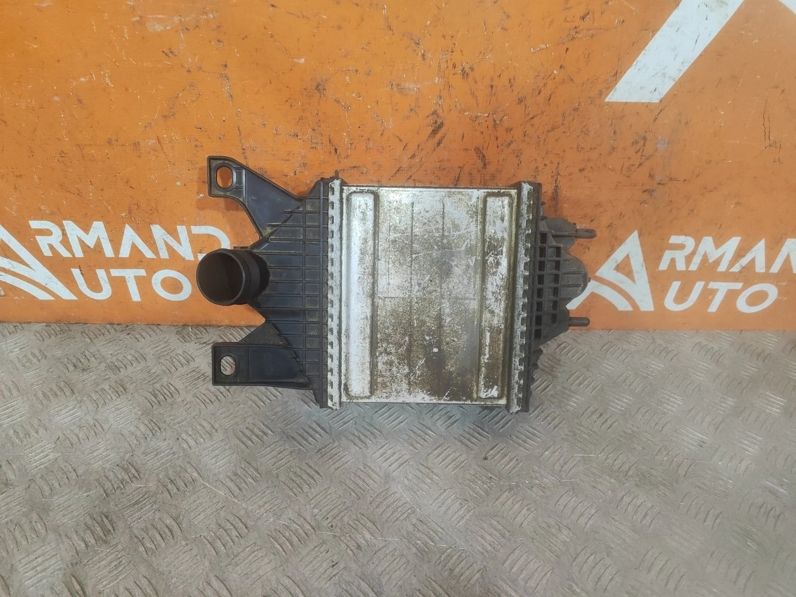 Интеркулер Land Rover Discovery 2016-нв 5