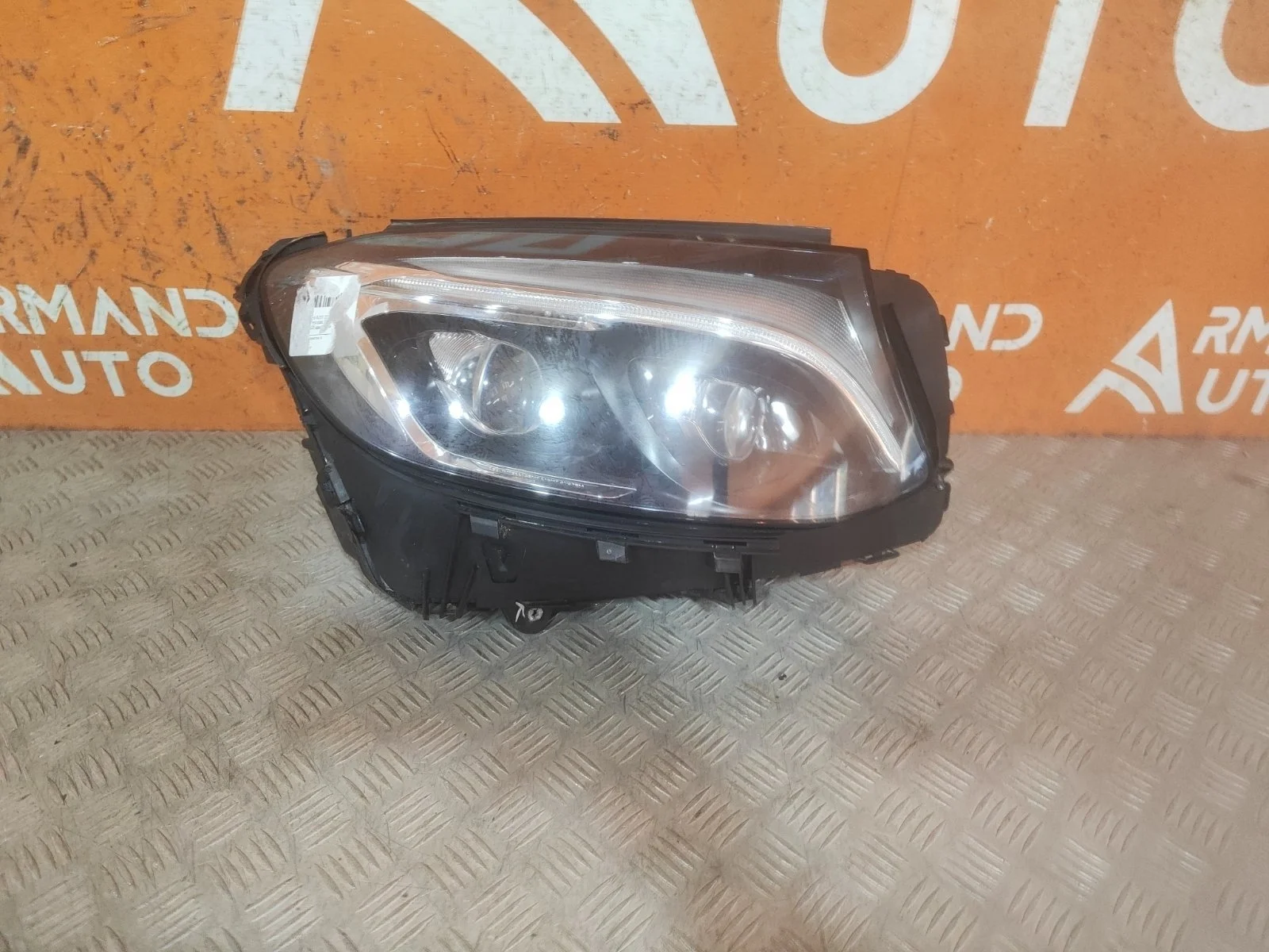 Фара Mercedes GLC-Class 2015-2019 X253