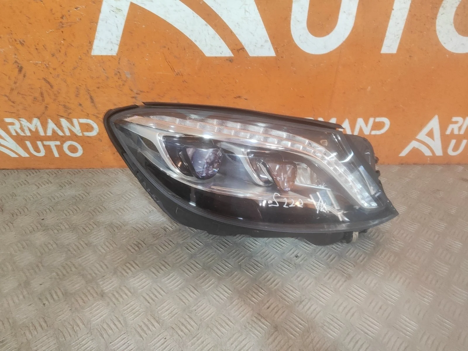 Фара Mercedes -Class 2013-2017 W222