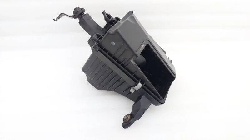 Корпус воздушного фильтра Nissan X-Trail 2017 T32