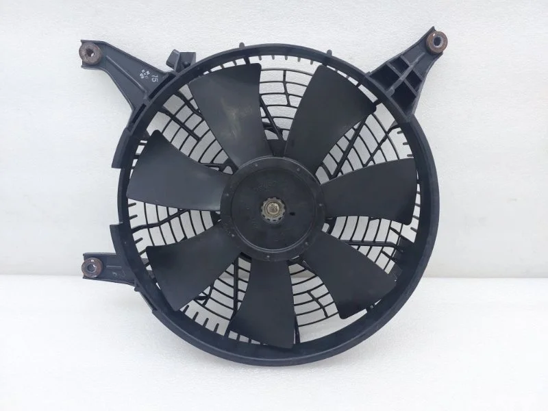 Вентилятор радиатора кондиционера Mitsubishi Pajero 2006 V75W