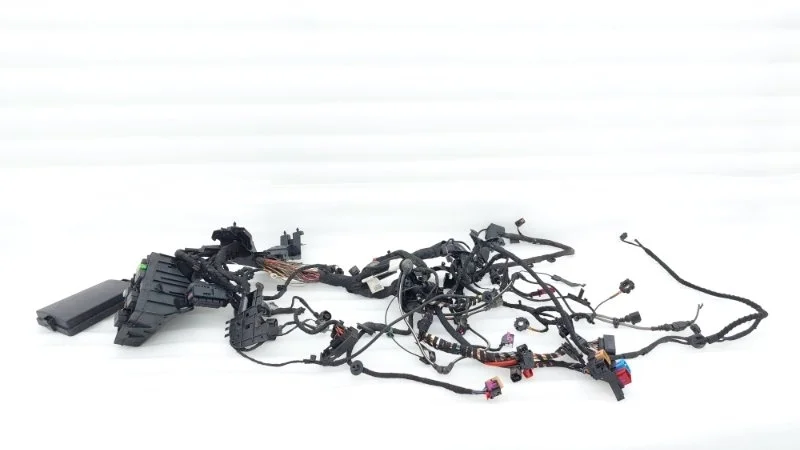 Проводка подкапотная Volkswagen Passat 2016 B8