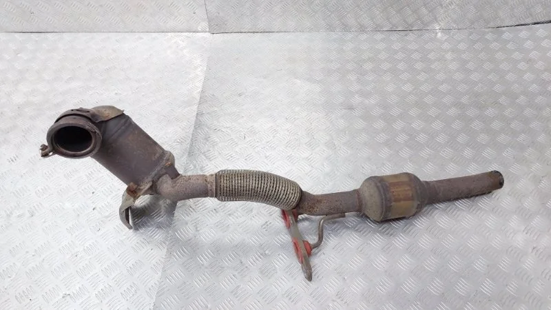 Приемная труба глушителя Volkswagen Passat 2016 B8