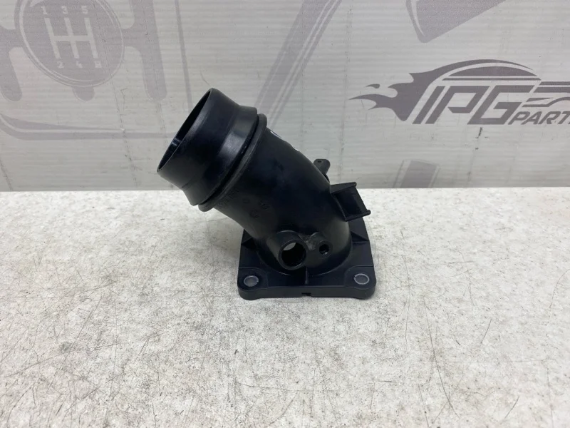 Фланец впускного коллектора Mercedes-benz 2013 W212