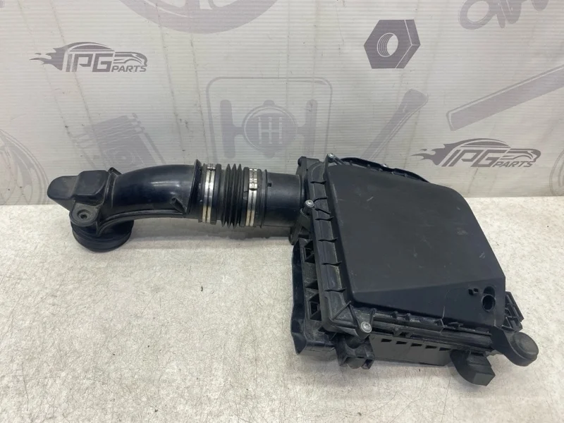 Корпус воздушного фильтра правый Mercedes-benz CLS 2014 X218