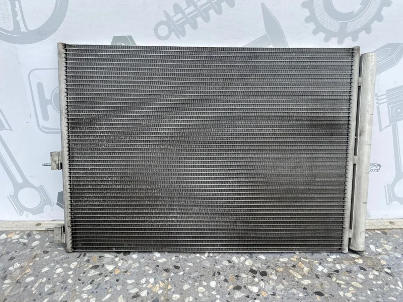Радиатор кондиционера Mercedes-benz 2016 W246