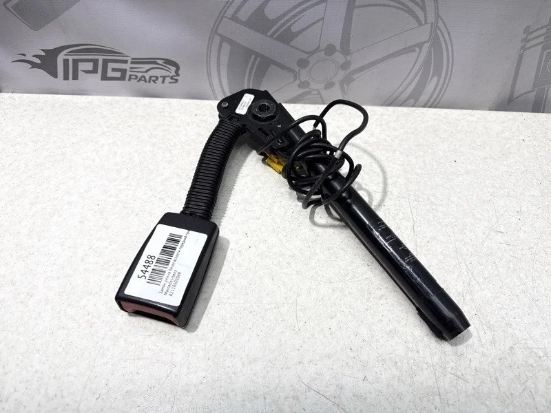 Замок ремня безопасности передний правый Mercedes-benz W211