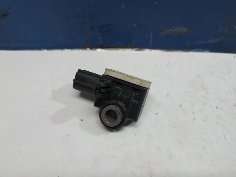 Датчик удара Airbag Ford Focus 3 2015 AM5T14B342AA