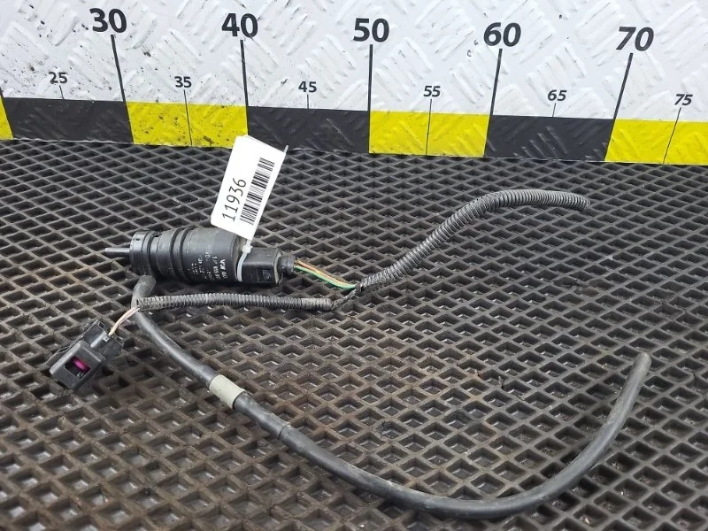 Насос омывателя Audi A6 2008 1J5955651 C6 BDX 2.8