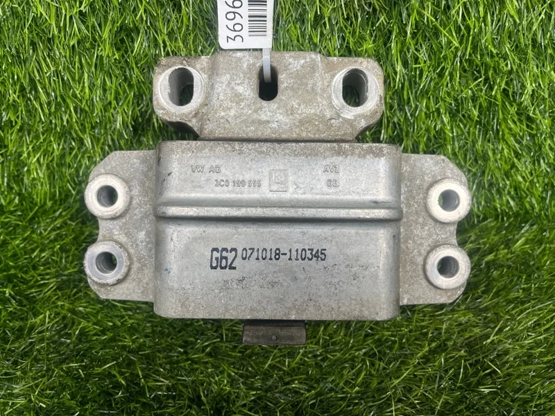 Опора КПП Volkswagen Passat 2008 3C0199555 B6 VARIANT BZB 1.8T, левая