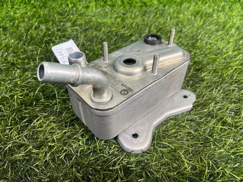 Радиатор масляный BMW X5 2012 17217800408 E70 N57 D30A