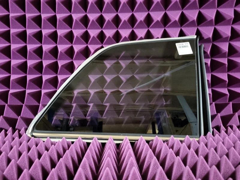 Стекло двери Opel Zafira B 13123940 L75 Z22YH, заднее правое