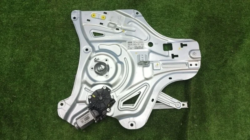 Стеклоподъемник Hyundai IX35 2015