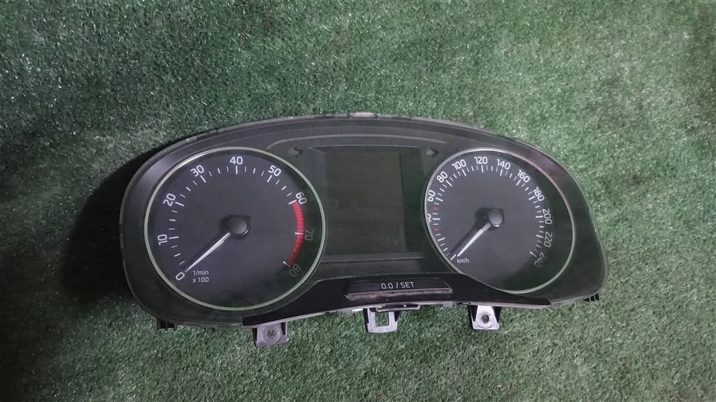 Б.у. приборная панель SKODA RAPID SKODA RAPID