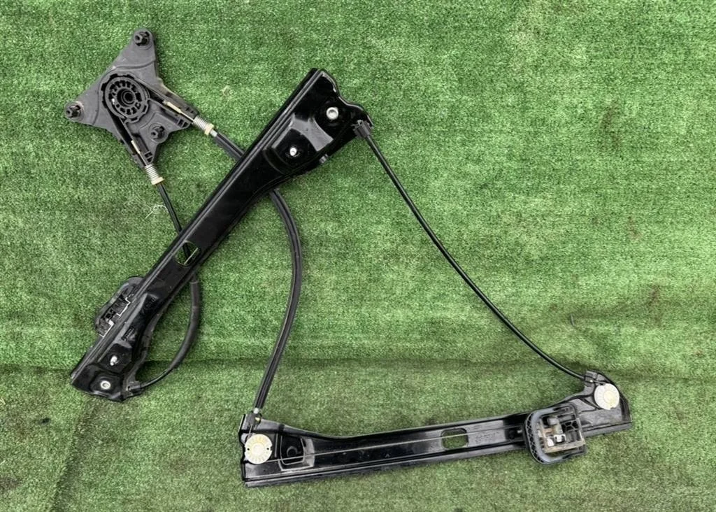 Б.у. стеклоподъемник SKODA RAPID SKODA RAPID