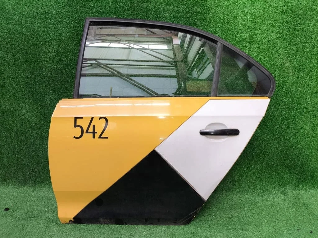 Б.у. дверь SKODA RAPID SKODA RAPID