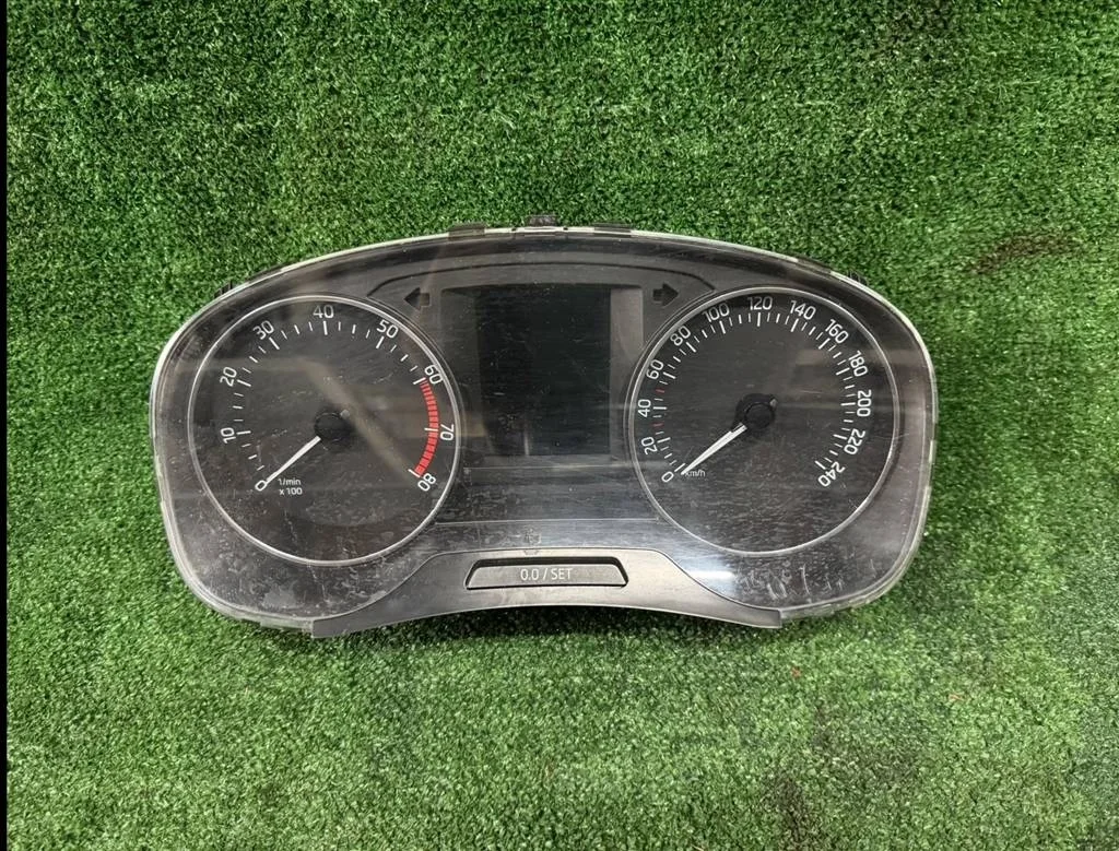Б.у. приборная панель SKODA RAPID SKODA RAPID