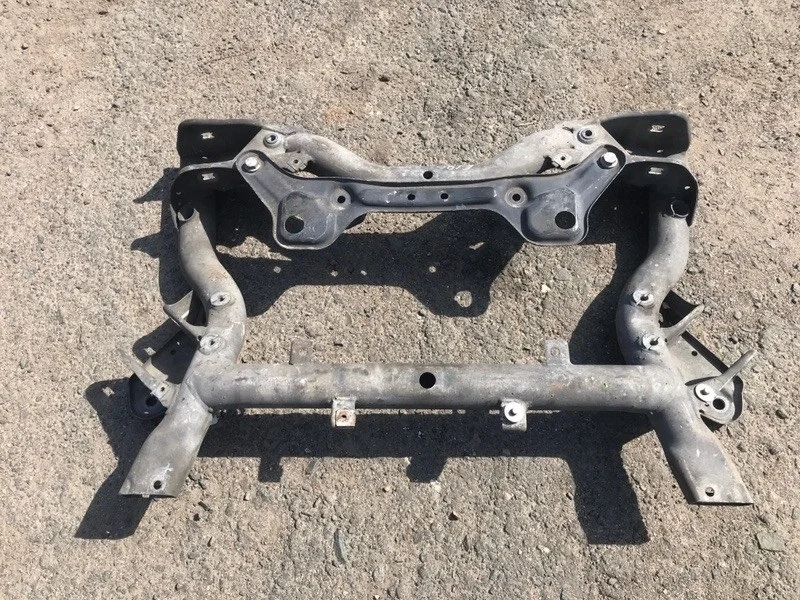 Подрамник Mercedes E A2186280100 C207, передний