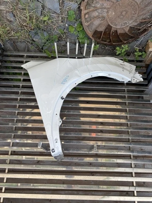 Крыло Nissan Qashqai F31004EAMB 2, переднее правое