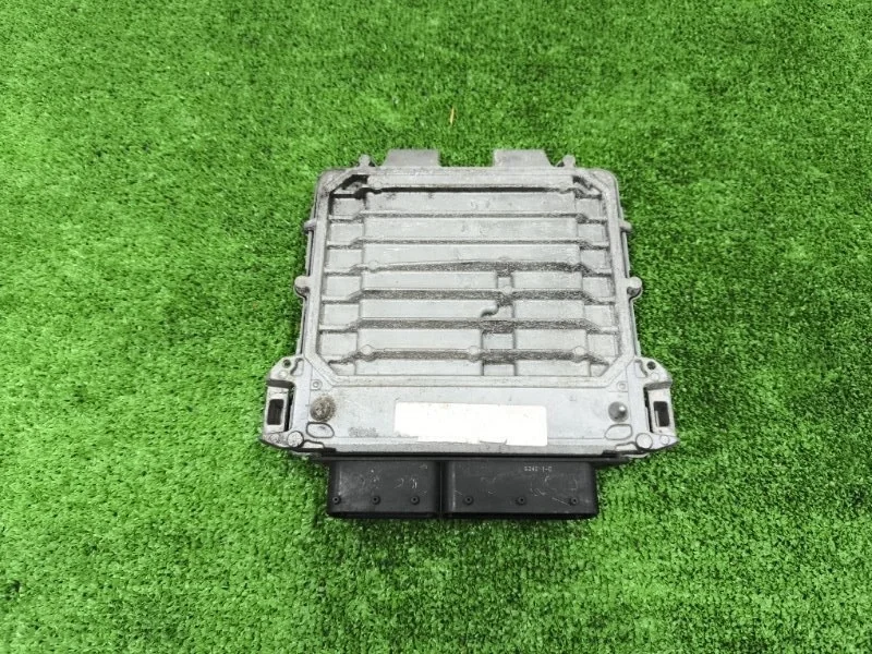 Блок управления двигателем Mercedes-Benz B-class 2012 A2709000900 W246 270.910