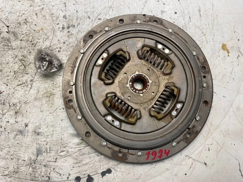 Демпферный диск вариатора Lexus RX400H 3127048010 3MZFE