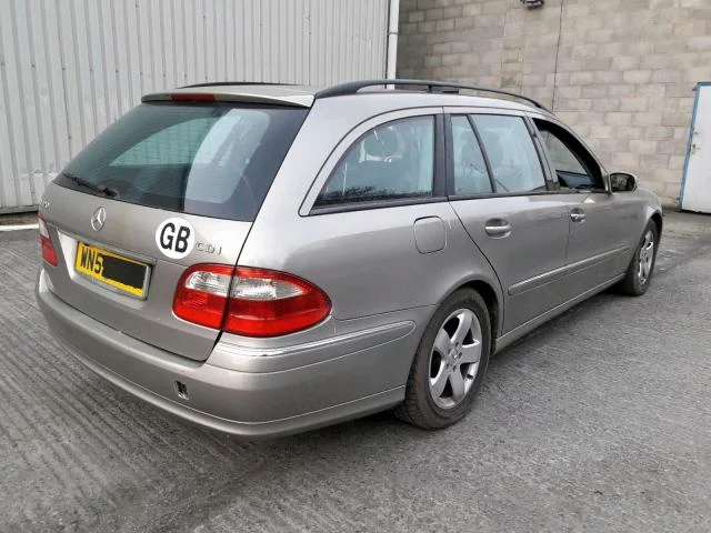 Продажа Mercedes-Benz E class 3.2D (204Hp) (648.961) RWD AT по запчастям