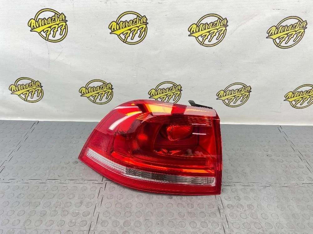 Фонарь задний левый Volkswagen Touareg II рестайлинг (2014—2018)