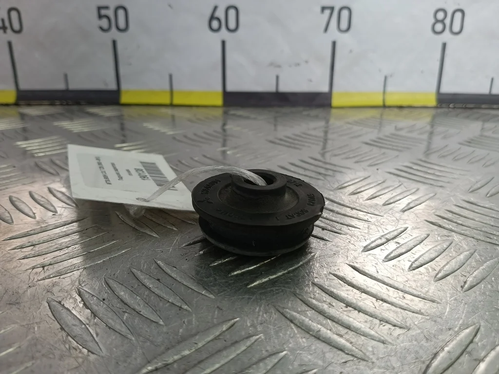 Подушка радиатора MITSUBISHI COLT Z30 (2002—2012)