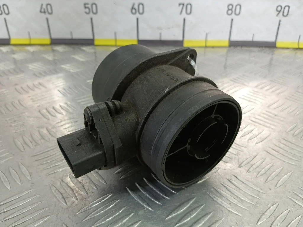 Расходомер воздуха (ДМРВ) SKODA SUPERB I (2001—20