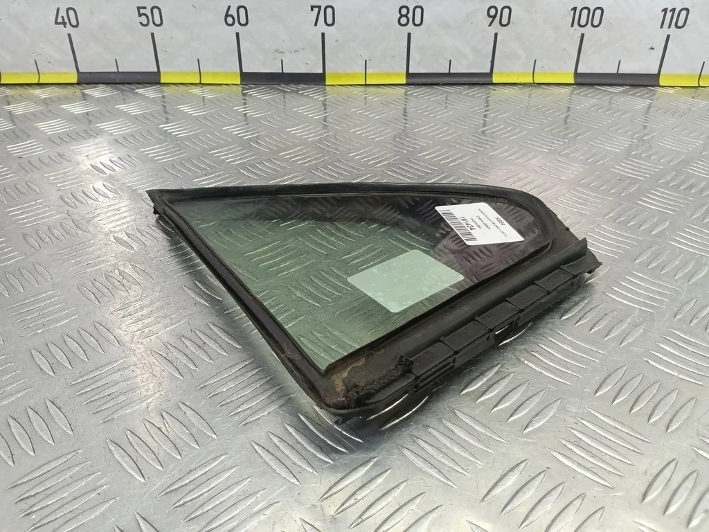 Стекло двери заднее левое HONDA Accord VIII (2007